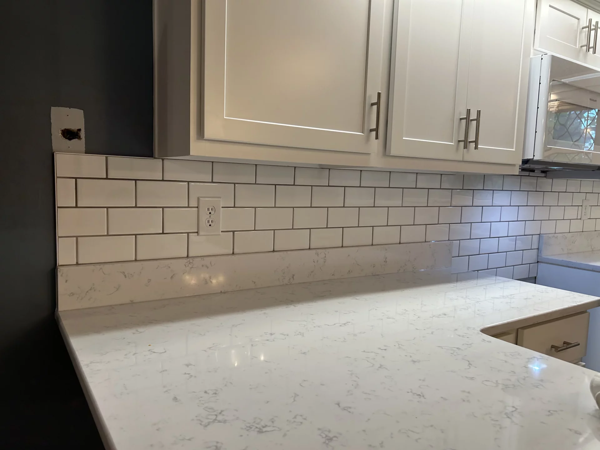 Elite Floors KY kitchen tile installation remodel update cabinets